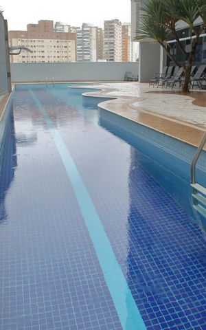 Apartamento à venda com 212m², 3 quartos e 3 vagasÁrea comum - Piscina