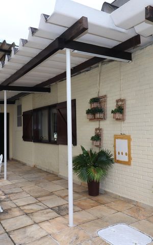 Casa à venda com 323m², 4 quartos e 3 vagasÁrea externa
