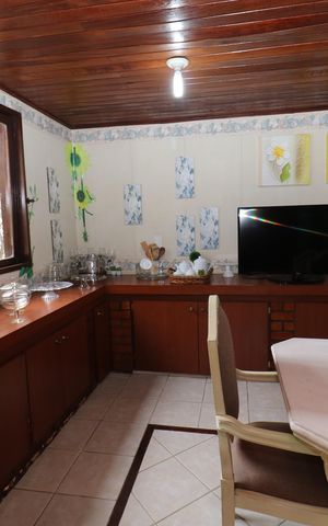 Casa à venda com 323m², 4 quartos e 3 vagasCopa