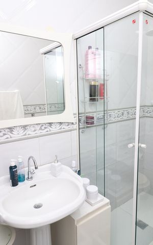 Casa à venda com 323m², 4 quartos e 3 vagasBanheiro Social