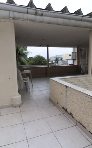 Casa à venda com 323m², 4 quartos e 3 vagasÁrea externa