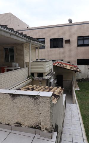 Casa à venda com 323m², 4 quartos e 3 vagasÁrea externa