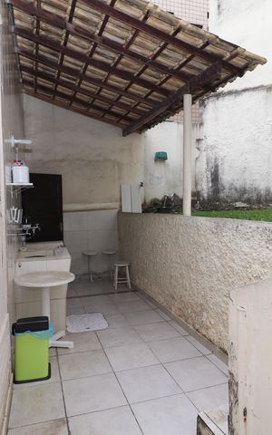 Casa à venda com 323m², 4 quartos e 3 vagasÁrea de Serviço