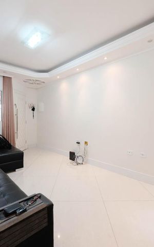 Casa à venda com 100m², 3 quartos e 2 vagasSala