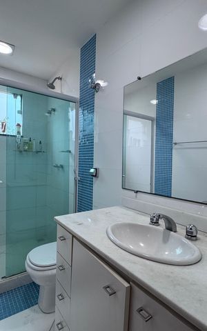 Apartamento à venda com 270m², 3 quartos e 2 vagas Apartamento à venda com 270m², 3 quartos e 2 vagasBanheiro Social