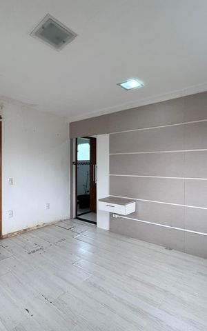 Apartamento à venda com 270m², 3 quartos e 2 vagas Apartamento à venda com 270m², 3 quartos e 2 vagasSuíte