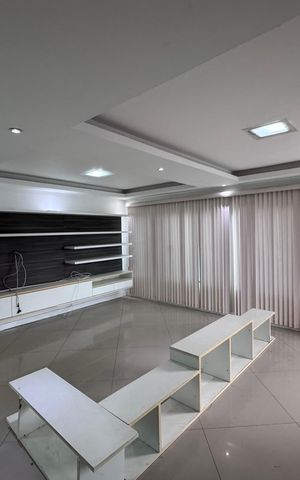 Apartamento à venda com 270m², 3 quartos e 2 vagas Apartamento à venda com 270m², 3 quartos e 2 vagasSala