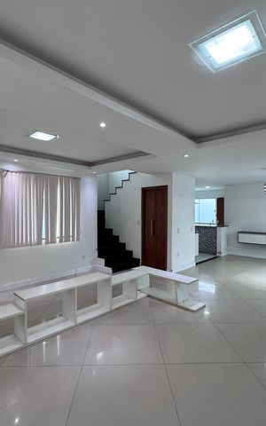 Apartamento à venda com 270m², 3 quartos e 2 vagas Apartamento à venda com 270m², 3 quartos e 2 vagasSala
