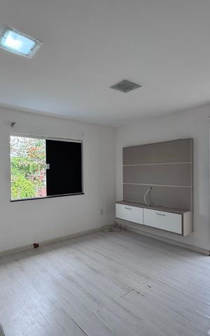 Apartamento à venda com 270m², 3 quartos e 2 vagas Apartamento à venda com 270m², 3 quartos e 2 vagasSuíte