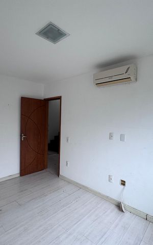 Apartamento à venda com 270m², 3 quartos e 2 vagas Apartamento à venda com 270m², 3 quartos e 2 vagasQuarto 1
