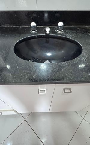 Apartamento à venda com 270m², 3 quartos e 2 vagas Apartamento à venda com 270m², 3 quartos e 2 vagasSuíte - Banheiro