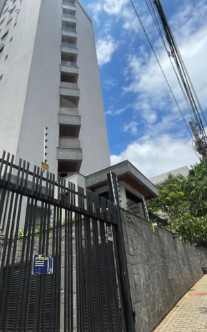Apartamento à venda com 198m², 3 quartos e 3 vagas