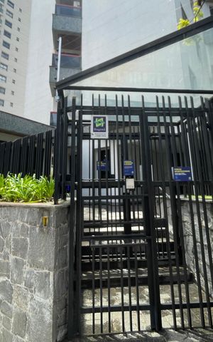 Apartamento à venda com 198m², 3 quartos e 3 vagas