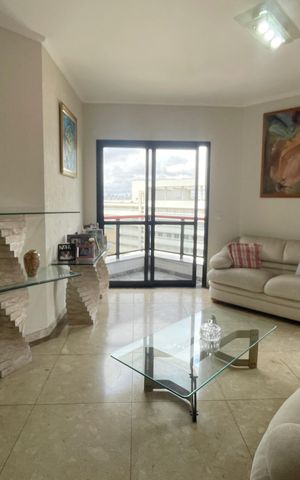 Apartamento à venda com 198m², 3 quartos e 3 vagas