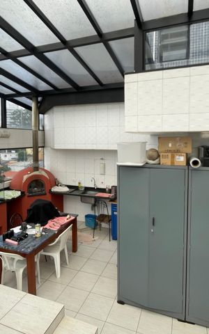 Apartamento à venda com 198m², 3 quartos e 3 vagas