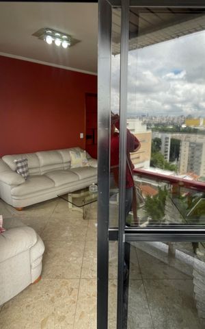 Apartamento à venda com 198m², 3 quartos e 3 vagas