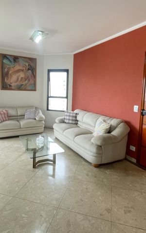 Apartamento à venda com 198m², 3 quartos e 3 vagas
