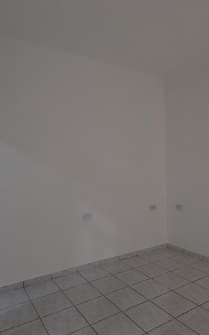 Casa para alugar com 50m², 1 quarto e sem vagaSala/Quarto