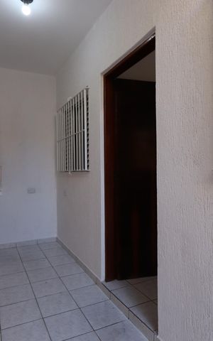 Casa para alugar com 50m², 1 quarto e sem vagaÁrea de Serviço