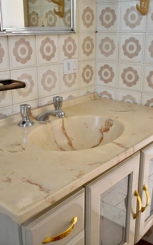 Apartamento à venda com 75m², 2 quartos e 1 vaga Apartamento à venda com 75m², 2 quartos e 1 vagaBanheiro Social