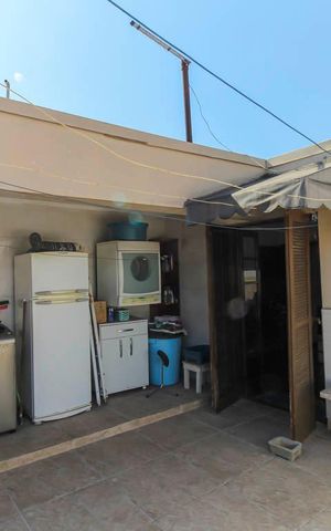 Casa à venda com 240m², 3 quartos e 2 vagas Casa à venda com 240m², 3 quartos e 2 vagasÁrea de Serviço