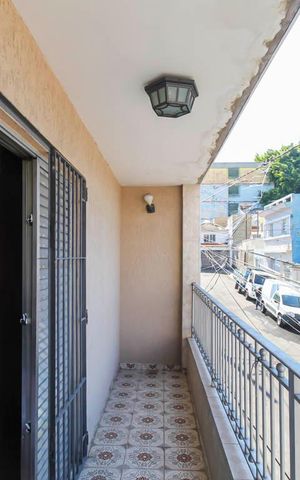 Casa à venda com 240m², 3 quartos e 2 vagas Casa à venda com 240m², 3 quartos e 2 vagasVaranda da Suite
