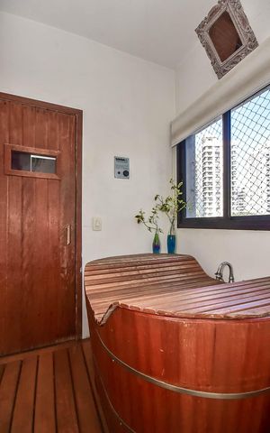 Apartamento à venda com 230m², 3 quartos e 4 vagasSauna