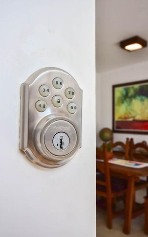 Apartamento à venda com 230m², 3 quartos e 4 vagasFechadura Eletrônica