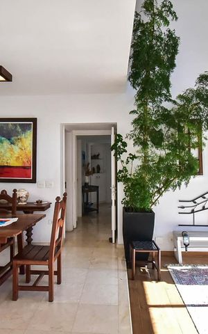 Apartamento à venda com 230m², 3 quartos e 4 vagasSala
