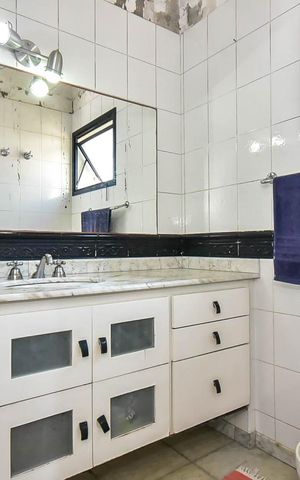 Apartamento à venda com 230m², 3 quartos e 4 vagasBanheiro Suíte