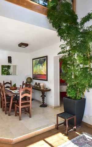 Apartamento à venda com 230m², 3 quartos e 4 vagasSala