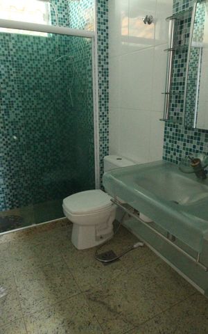 Apartamento à venda com 377m², 3 quartos e 2 vagasBanheiro da suíte