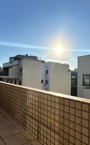 Apartamento à venda com 326m², 5 quartos e 3 vagas Apartamento à venda com 326m², 5 quartos e 3 vagasVaranda da Suíte