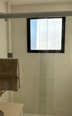 Apartamento à venda com 326m², 5 quartos e 3 vagas Apartamento à venda com 326m², 5 quartos e 3 vagasBanheiro da Suíte 1