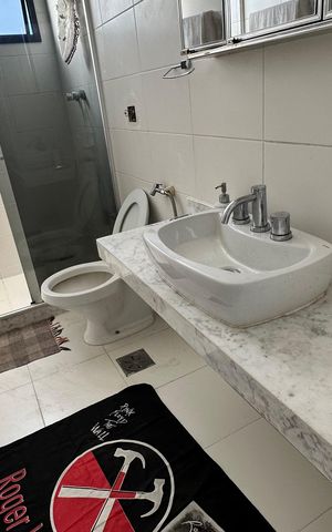 Apartamento à venda com 326m², 5 quartos e 3 vagas Apartamento à venda com 326m², 5 quartos e 3 vagasBanheiro da Cobertura