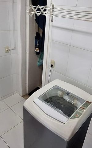 Apartamento à venda com 326m², 5 quartos e 3 vagas Apartamento à venda com 326m², 5 quartos e 3 vagasÁrea de Serviço