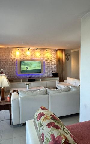 Apartamento à venda com 326m², 5 quartos e 3 vagas Apartamento à venda com 326m², 5 quartos e 3 vagasSala