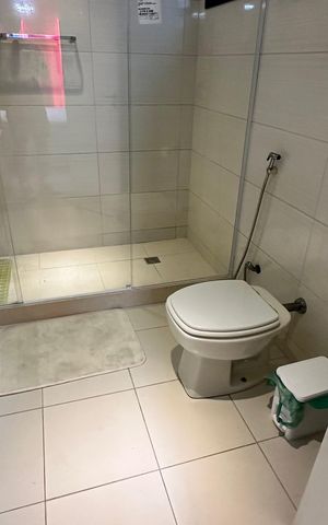 Apartamento à venda com 326m², 5 quartos e 3 vagas Apartamento à venda com 326m², 5 quartos e 3 vagasBanheiro da Suíte 2