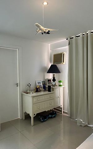Apartamento à venda com 326m², 5 quartos e 3 vagas Apartamento à venda com 326m², 5 quartos e 3 vagasSuíte 1