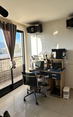 Apartamento à venda com 326m², 5 quartos e 3 vagas Apartamento à venda com 326m², 5 quartos e 3 vagasQuarto 1 da Cobertura