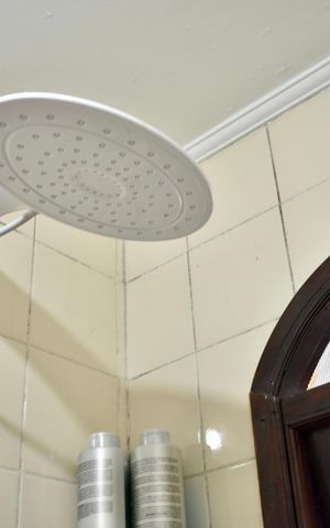 Casa à venda com 220m², 3 quartos e 2 vagas Casa à venda com 220m², 3 quartos e 2 vagasSuíte 3