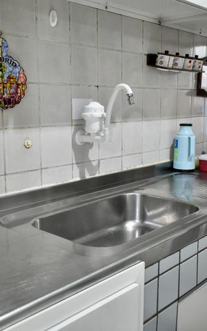 Casa à venda com 220m², 3 quartos e 2 vagas Casa à venda com 220m², 3 quartos e 2 vagasCozinha