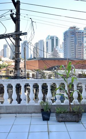 Casa à venda com 220m², 3 quartos e 2 vagas Casa à venda com 220m², 3 quartos e 2 vagasVaranda Suíte 1