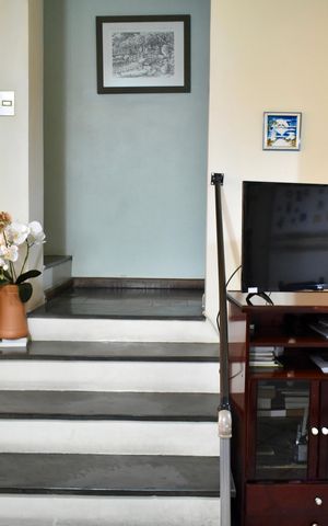 Casa à venda com 220m², 3 quartos e 2 vagas Casa à venda com 220m², 3 quartos e 2 vagasCopa