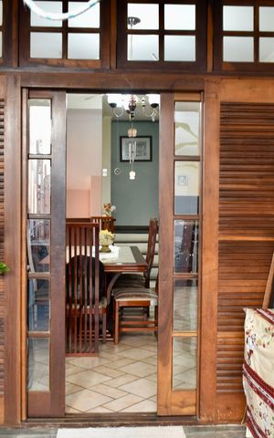 Casa à venda com 220m², 3 quartos e 2 vagas Casa à venda com 220m², 3 quartos e 2 vagasQuintal