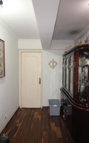 Apartamento à venda com 126m², 4 quartos e 2 vagasCorredor