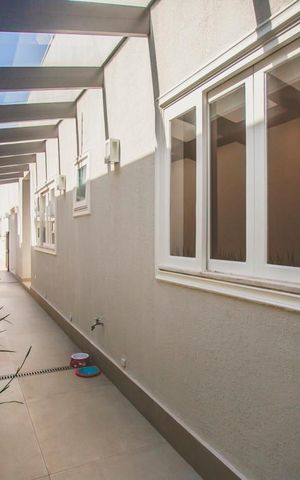 Casa à venda com 496m², 4 quartos e 4 vagas Casa à venda com 496m², 4 quartos e 4 vagasÁrea comum