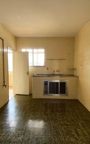 Apartamento à venda com 102m², 2 quartos e 1 vaga Apartamento à venda com 102m², 2 quartos e 1 vagaCozinha