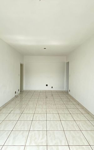 Apartamento à venda com 102m², 2 quartos e 1 vaga Apartamento à venda com 102m², 2 quartos e 1 vagaSala