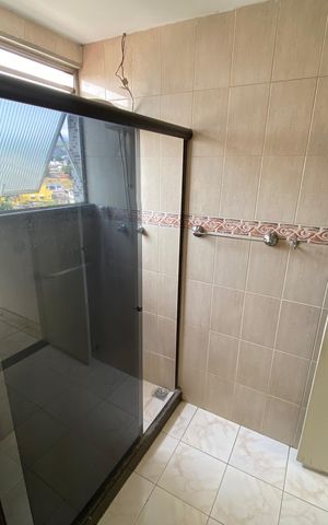 Apartamento à venda com 102m², 2 quartos e 1 vaga Apartamento à venda com 102m², 2 quartos e 1 vagaBanheiro